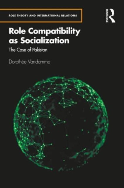 Book cover of: Role Compatibility as Socialization. By: Dorothée Vandamme