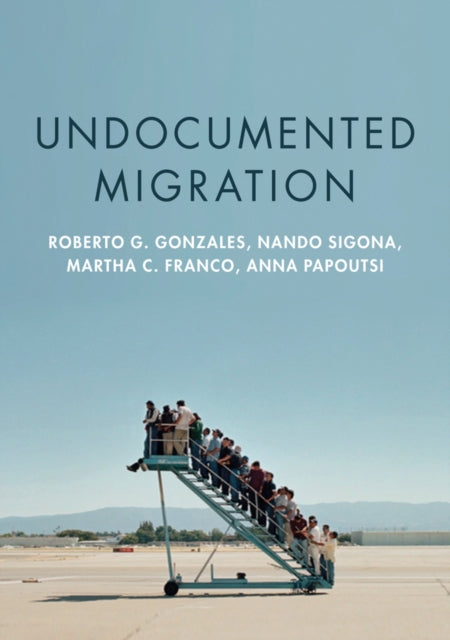 Book cover of: Undocumented Migration. By: Nando Sigona