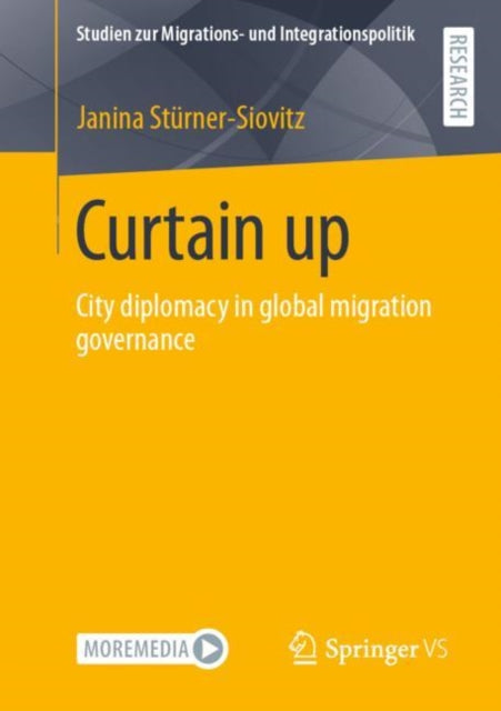 Book cover of: Curtain up. By: Janina Stürner-Siovitz