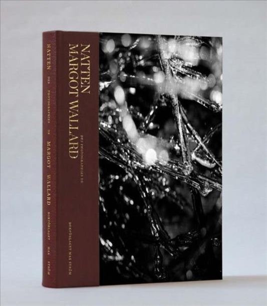 Book cover of: Margot Wallard: Natten. By: Margot Wallard